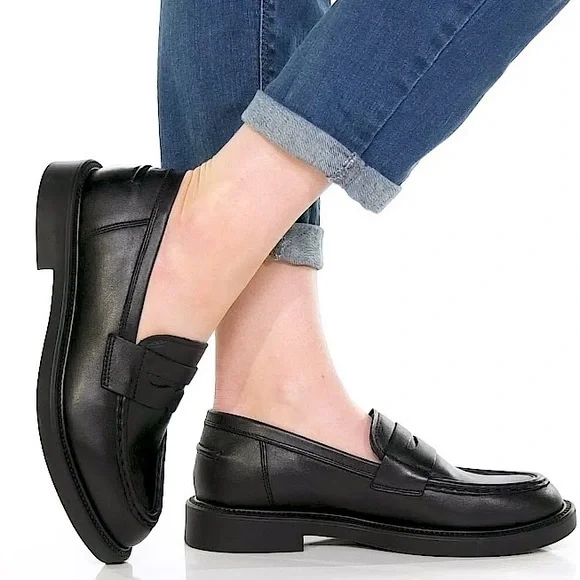 Blondo Black Leather Loafers - Picture 12 of 12